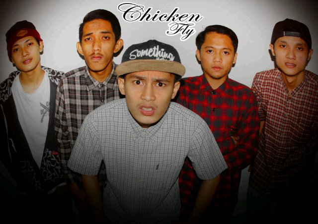 Commingson Album on Progress || @Lupi_Nurkahfi @angga_fanelly @Galihlobank @caturanubish @ArmandSTBL || CP: @gobesleho ☎ 089604856623        POP-PUNK SINCE 2013