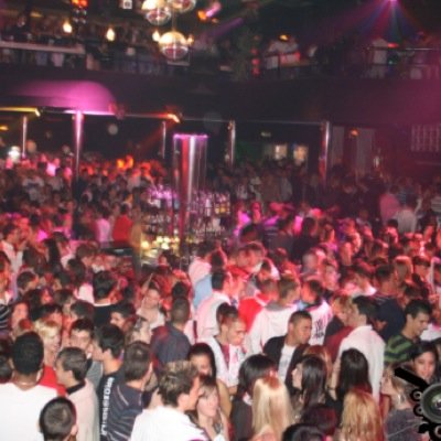 Fieston de fin de año que no te puedes perder, 20€ hasta el 30 de Noviembre! Despues a 25€.POLIGONO CALLONGE