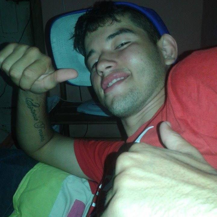 Pra quem tem pensamento forte, o impossível é questão de opinião !!!
