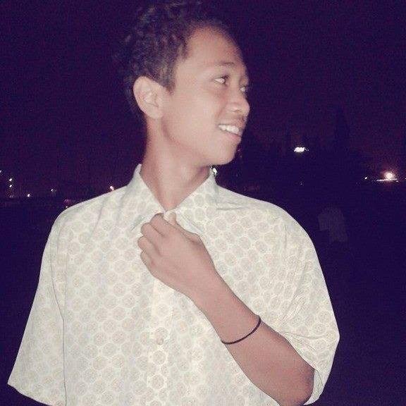 CenielYoung's profile picture. meski kami slalu di kecil kan tapi kami takan pernah berhenti untuk membukti kan kepada semua orang yg menganggap kami sampah akan aku buktikan bahwa meraka itu