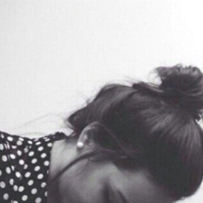 ولأنيّ احبكَ ارقيك بسم الرحمن من كُل حزن ويأسَ ..♡'̣