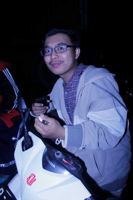 kehidupan yang membuat seseorang frustasi dan masuk dalam kegelapan.