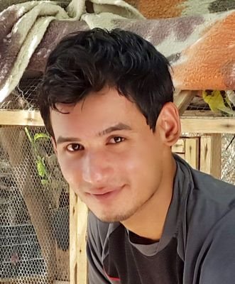 OQujLINdrBxXO1x's profile picture. ‏كتف الصديق:  العكاز الوحيد الذي لا يجعلك تشعر بانك اعرج