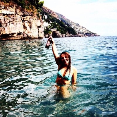 rosegilday's profile picture. still just trying figure it all out. - UPDATE: I figured that shit out.