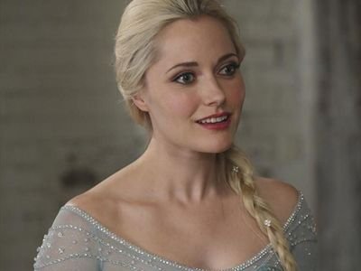 My name Is Elsa, I have no Idea how I ended up In Neverland. {part of OUAN} {RP}