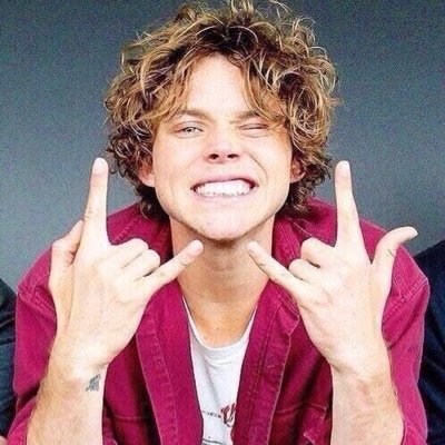 please follow @lukeftniaIler ask her for a follow back:))