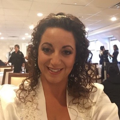 dlgsays's profile picture. 