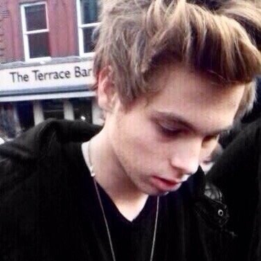 卌5SOS ✖️Paramore ✖️One Direction Lashtonasf.