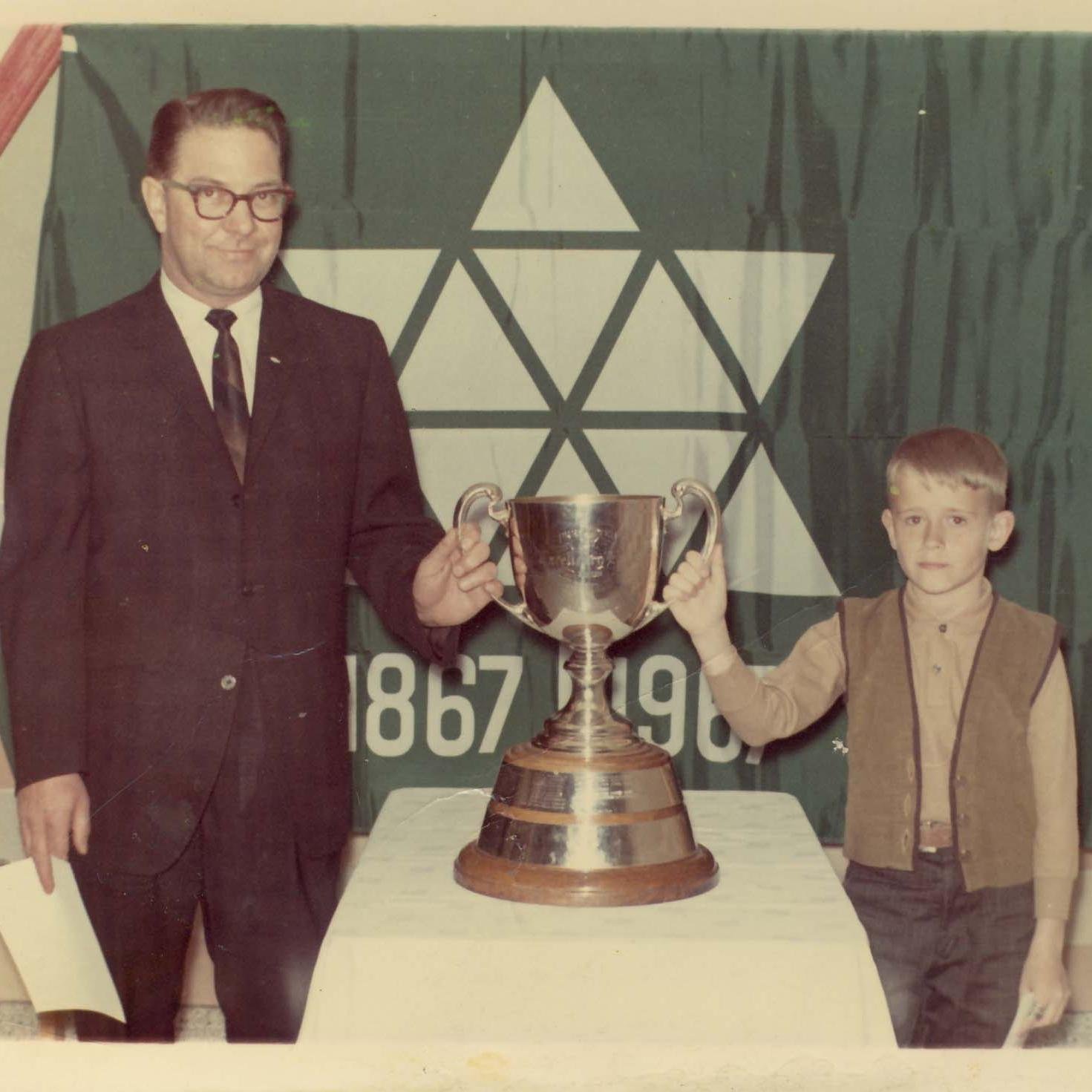 stephenlshore's profile picture. Steph's unidentical twin. SK is home. Interests: marketing, soc. media, photos, family, friends & cars.  Opinions expressed are mine. Thx 4 your follows.