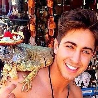 juliofans5's profile picture. 