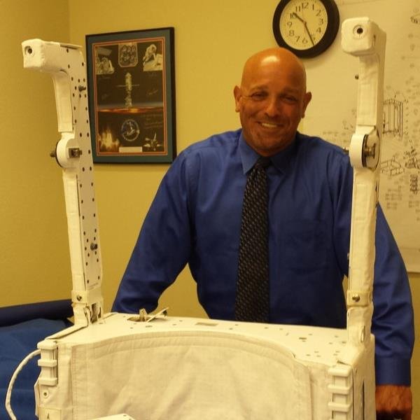 Systems Engineering leader developing next generation Space Suits for NASA's Artemis.