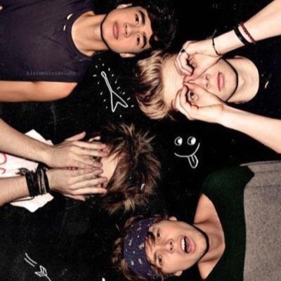 one girl who loves 4 dorks| bands=life | 5SOS | WWA TOUR 10/5/14 | ROWYSO 8/13/15