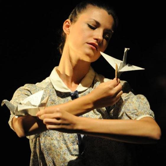 The all-orthodox-female Nehara Dance Group melds movement and religion together. Watch us in action: http://t.co/tG0MintTuf