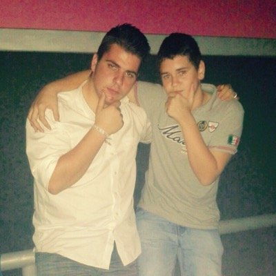 Estudiante del IES Infiesto. Piragüista del club Neptuno y jugador de bolos de la peña de Infiesto