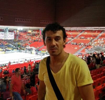 CPozano's profile picture. Amo il modo in cui sono, nessuno mi ha detto che dovevo essere apprezzato in tutto il mondo.