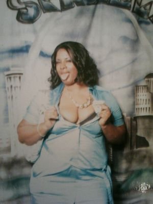 REDSTRAWBERRY69's profile picture. SINGAL