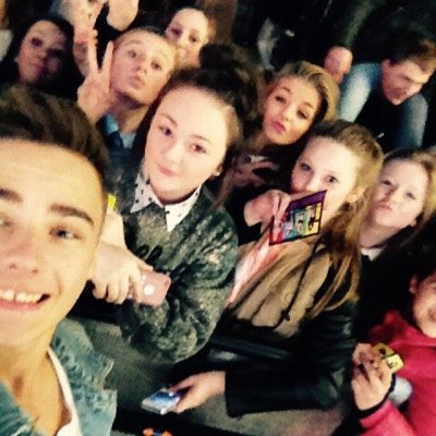 Normal girl who has dreams in life3...@rosiesampsonxx followed 3/9/12 then @georgesampson followed me on 18/4/12 3