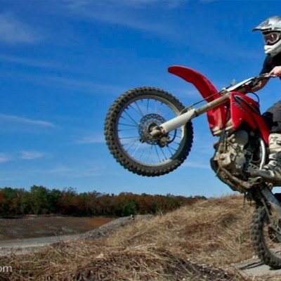 17 years old from the Czech Republic living in north sydney, canada #dirtbiker