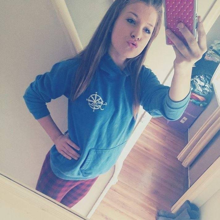 Follow and ill follow back♥ B.A.M ♥   SHINING STAR!☆☆☆☆