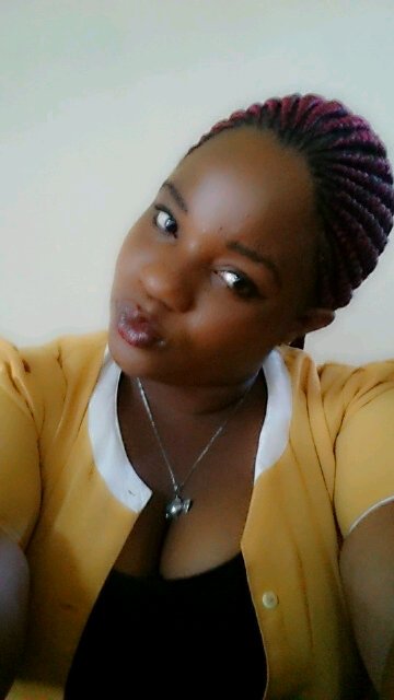 I know who I am... Hit the follow button and tweet for a follow back.... Snapchat: sparkle_ebi... IG:sparkle_ebi