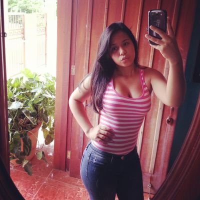 #DominicanGirl #R&N #LoAmo 
Uno No Peca Por Lo que Hace , Uno Peca Con La Inteción Con que loHacee #CapoVoice!!
Fuerte Por Fuera Y Debil Por Dentro.