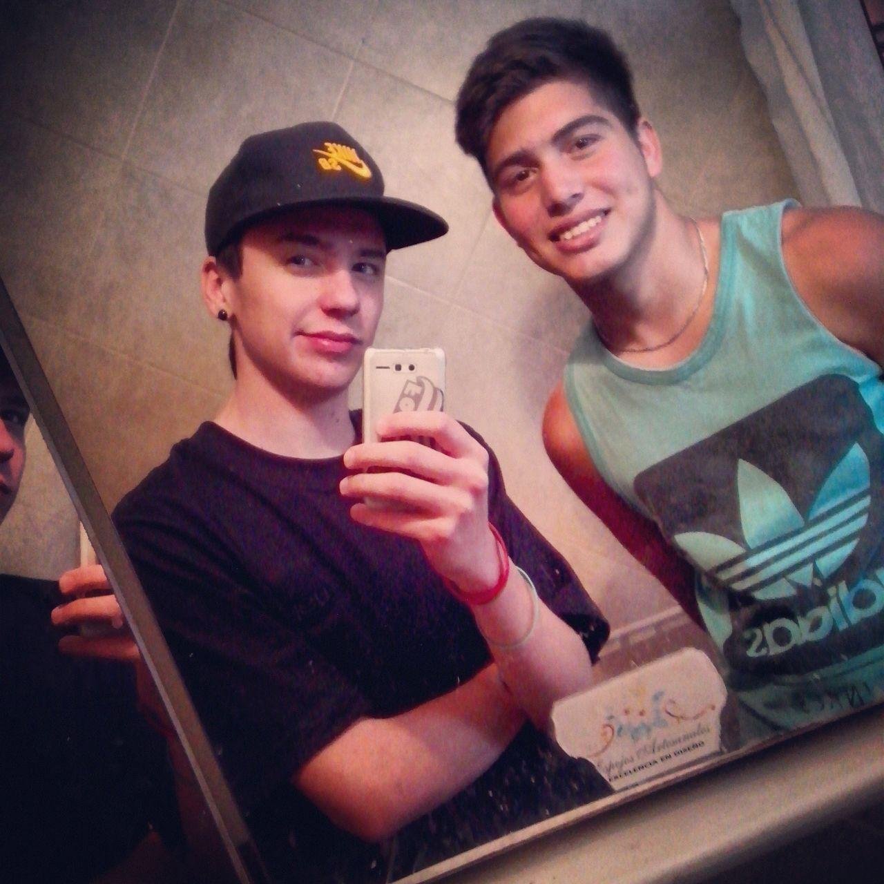 Amigos soy de la noche ♪