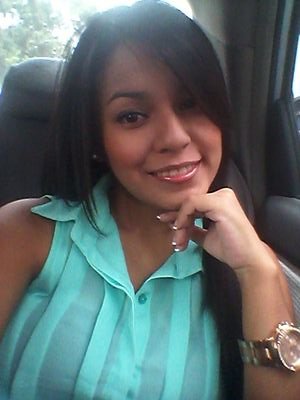 Do not underestimate the things that I do.
  Ser Feliz es mi vicio...  
  Dios es mi Fuerza ♥