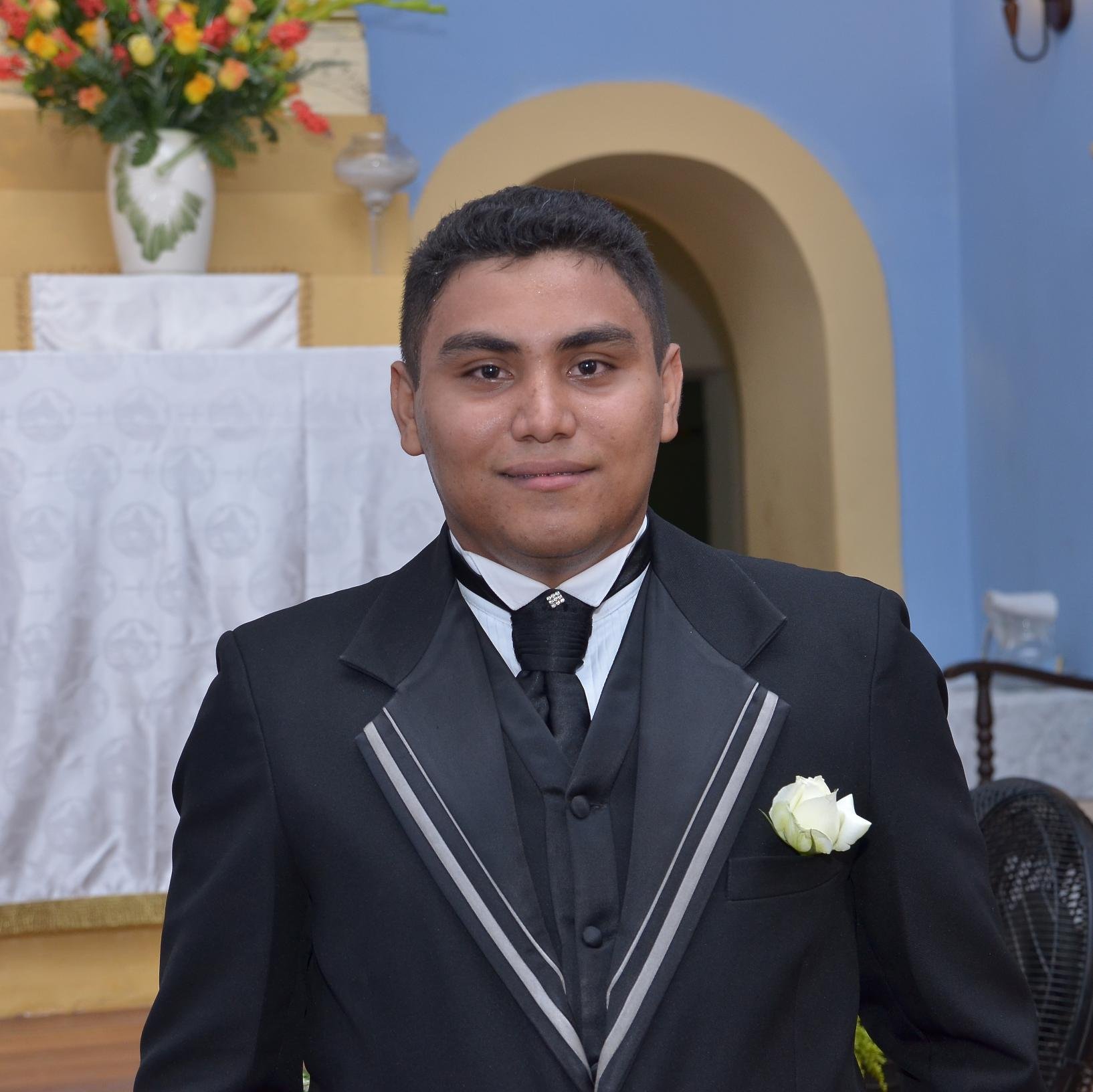 Thallesvrocha's profile picture. 