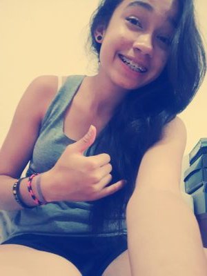 ♣Existem dois tipos de pessoas: as que te fazem perder tempo e as que te fazem perder a noção do tempo.♠