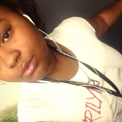 #Eastgraduate #CollegeGirl Cool af follow me i will follow you #stevenswifey