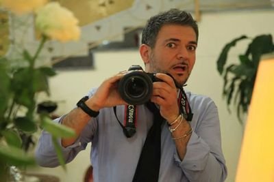 Attore, drammaturgo e regista sordo. Esperto di teatro sordo LIS (Lingua dei Segni Italiana) e teoria d’antropologico del teatro. https://t.co/z8JrbRR24I