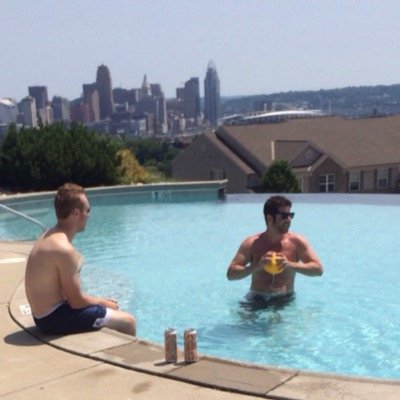 HankDS's profile picture. Hank Moody tries to live vicariously through me.