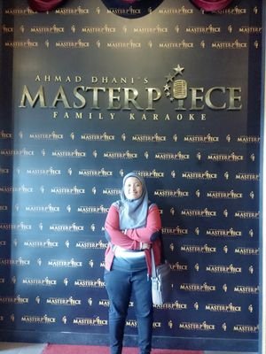 menjadi pribadi yang rendah hati,baik,dan tdk sombong ☺