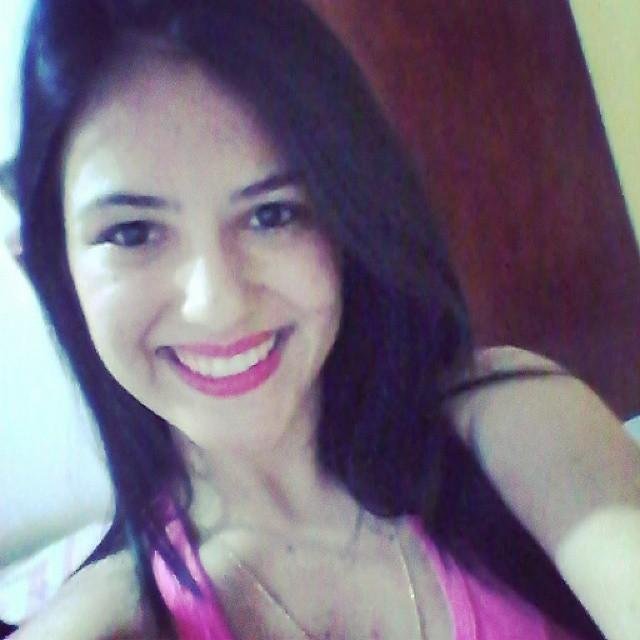 Nada poderá me abalar ,Nada poderá me derrotar
Pois minha força e vitória Tem um nome É Jesus