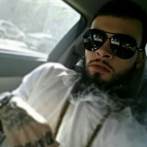 Get high, Get fly and Get money

IG: ME_SO_INKY
