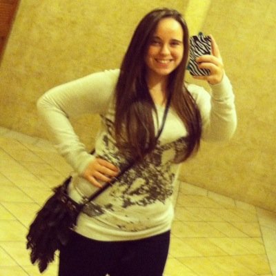 SandyWitch7's profile picture. I'm a single alcohlic that doesn't know what she wants to do with her life. ❤️♊️✨ #single #alcoholic #gemini