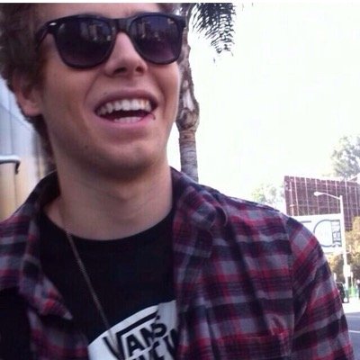 hi cutie, go follow @deepthroatmuke and ask for a follow back