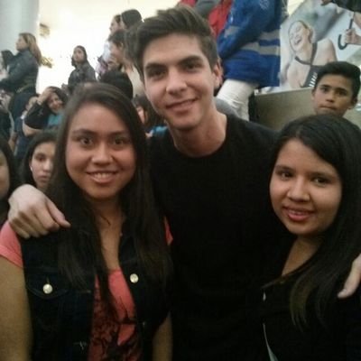 • Contadora • Joyera • Marroquinera • Repostera • Cantante • Viajera •