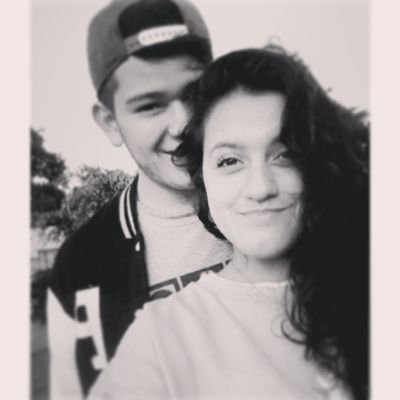 la_fessh's profile picture. al infinito y mas allá [I.E.E.J]   Guns and roses