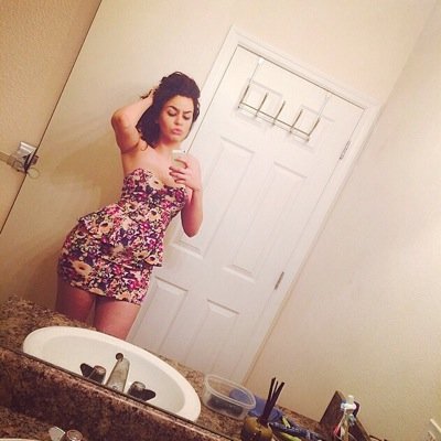 KhloeOfficial_X's profile picture. :)