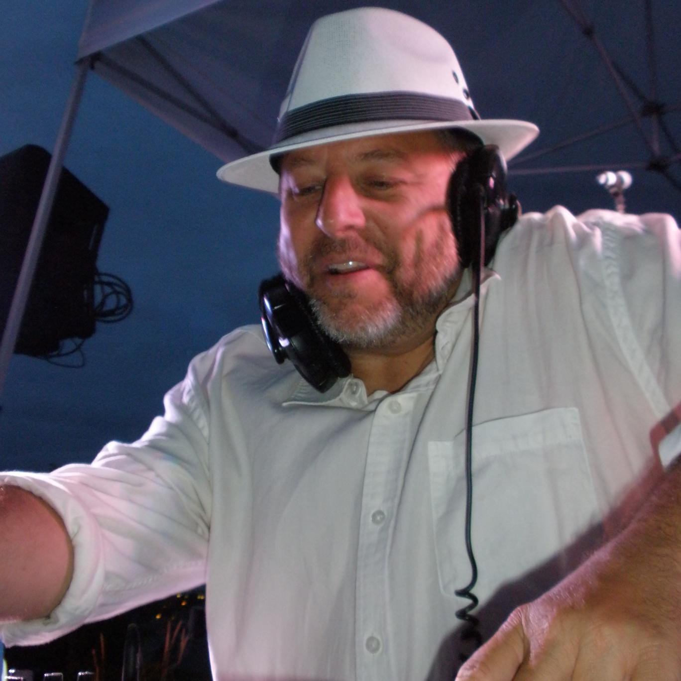 electr0pical's profile picture. DJ - Radio Producer & Host - Music Journalist - Epicurien