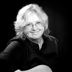 Award-winning singer-songwriter, vocal coach and director of SummerSongs music camps in CA & NY. Offers vocal lessons to select students via Skype.