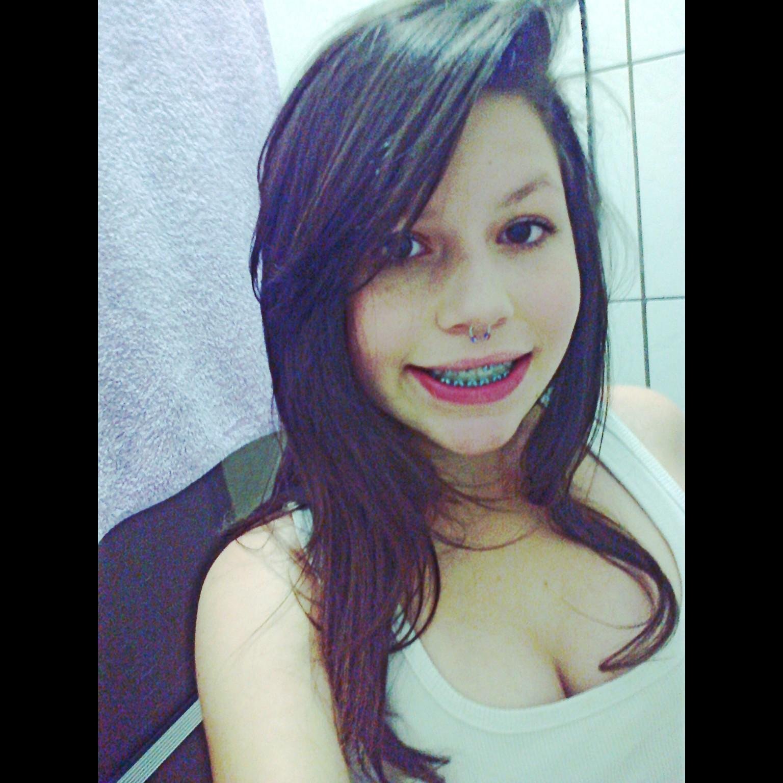 A vida qe realmente qero vive só existe nos meus sonhos ♥