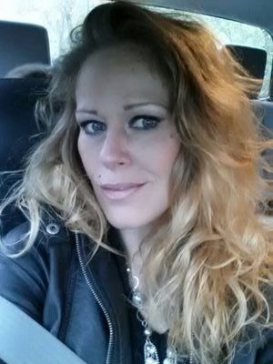35 years old mother of three teenagers