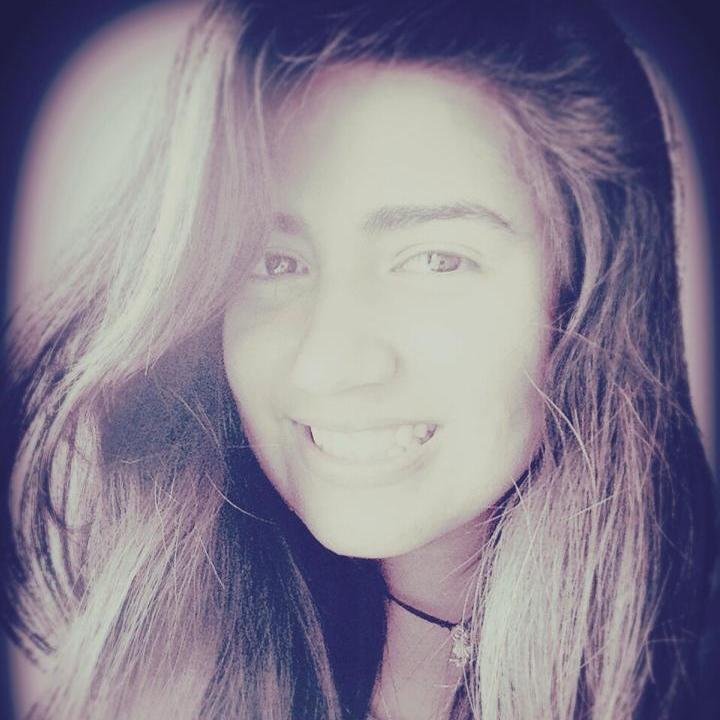 CamilaAre's profile picture. Estudiante de la Chile  - creativa - llevada a sus ideas - soñadora -  amante de la guitarra - un poco mañosa - Santiago de Chile