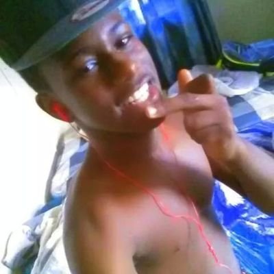 I'm A 14years Old Boy Trynna Make It Out The Hood. I Rap About What Is Happin In My Hood And What Can Happen I Wanna Take My Momma Outta The Hood