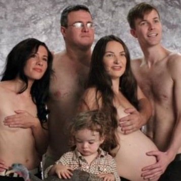 FamilyAwkward's profile picture. This is awkward...............but i like it.