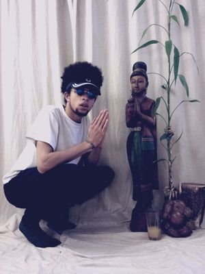 Reading, I get lifted, British-American, s/o to bad broads huffing Nitrogen, Fuck Precious, DXPECHEF, Instagram: Crazymarni