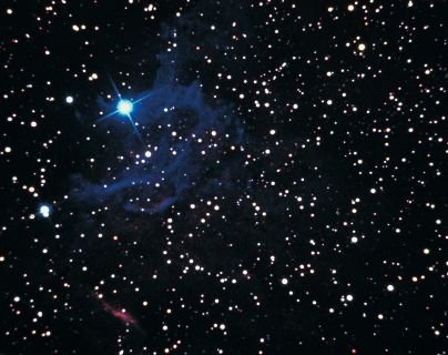 HeyyimEl's profile picture. This is @BELLA63734034 emergency acc so yeah vote for 5sos #vote5sos