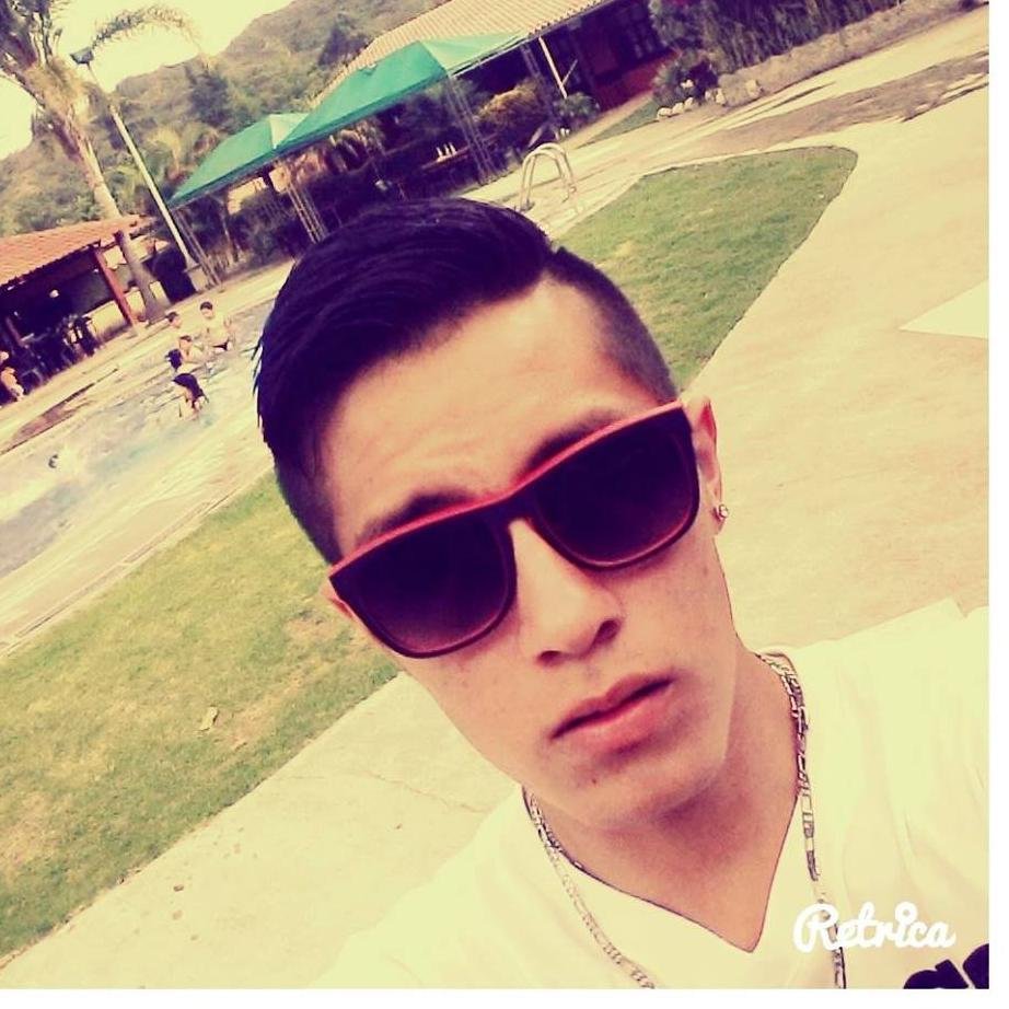 No busco a nadie perfecto , con que me quiera de verdad me basta ☆☆